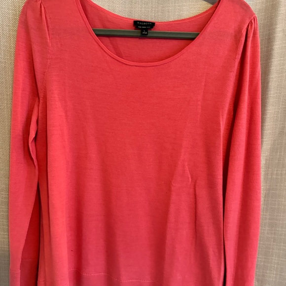 Tops - Picture 5 of 15